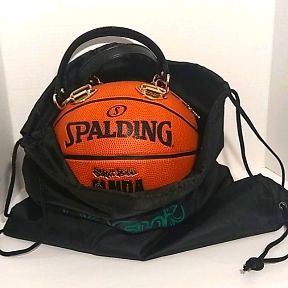 HANDMADE "ORIGINAL SPALDING" Basketball Purse 🏀 - Picture 16 of 17
